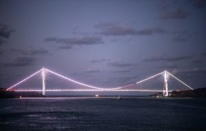 Asya ve Avrupa Arasında Köprüdür