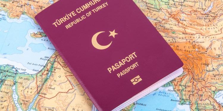 Yabancıların Türkiye'de Pasaport Yenilemesi
